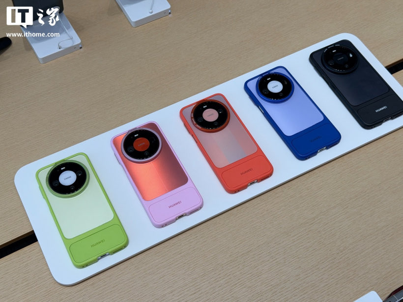 DrShPk's tweet photo. Huawei Mate 90 Series Phones Showcased Offline: Colorful Color-Blocking Design, Native “Giant Cannon” Module Camera, Released On October 1
#Huawei #HarmonyOS #Mate90 #Z10
https://t.co/yKFYp0EcGP https://t.co/DG2CEuLRa1