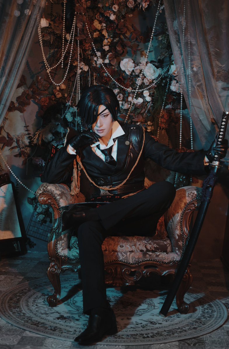 Athu32's tweet photo. ※Cosplay※
刀剣乱舞/燭台切光忠
.
.
─刀派 長船
.
.
.
studio・photo:パリュールさん
(@studio_parure ) https://t.co/c7mq2hS2FU