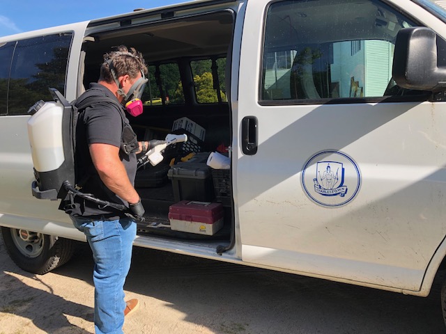 SMWesterly's tweet photo. Flu, norovirus &amp; other illnesses are spreading thru homes &amp; businesses. We can sanitize &amp; disinfect facilities from harmful viruses, bacteria &amp; germs including RSV, COVID, Influenza, MRSA &amp; more using CDC &amp; EPA required protocols &amp; processes. #disinfect #Healthy https://t.co/h2E7qrzKMX