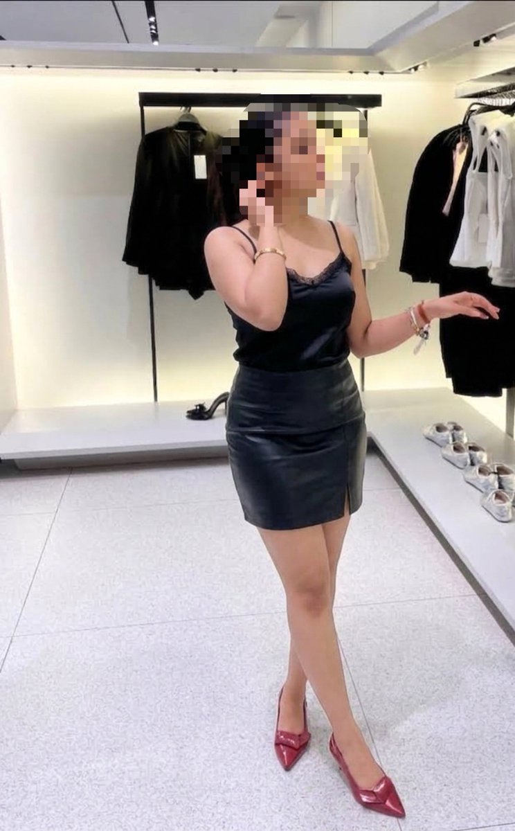 path73218's tweet photo. NCR only. Seeking a mature, financially secure gentleman, 35+ preferably, who genuinely wants a permanent dominant dynamic. No bargaining. DM only if you’re serious. https://t.co/xKy0ChhYDs