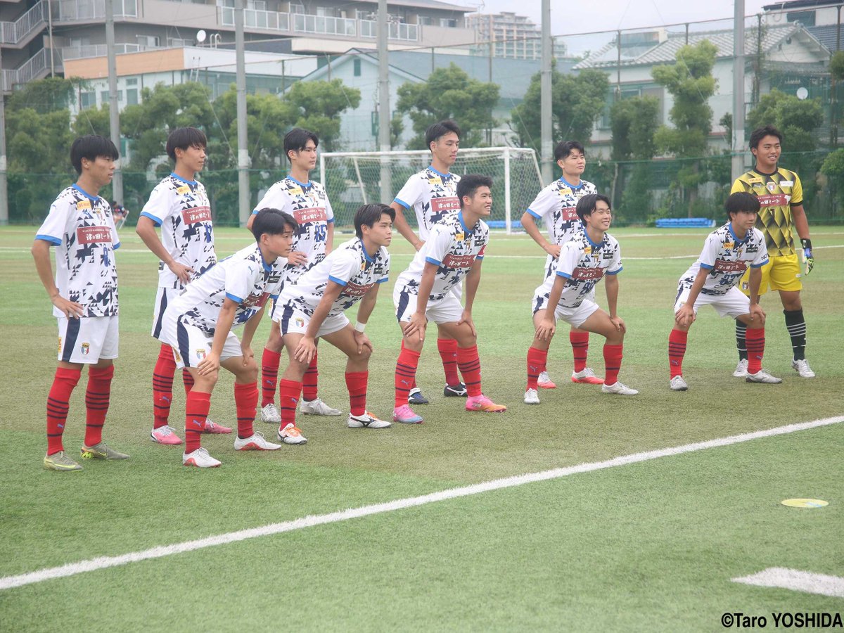 gekisaka's tweet photo. インハイ準V・近大附は夏に届かなかった「あと1勝」へ底上げ。FW大西遼朋はライバルに「もうこの座を奪わせないように」

https://t.co/JFZfAyHJnp

#高校サッカー #ゲキサカ https://t.co/OHqzBawOHy