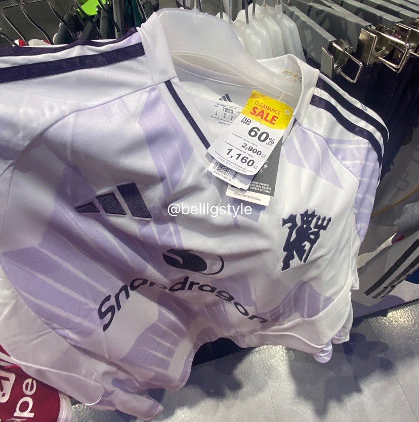 belllgstyle's tweet photo. รับหิ้ว เสื้อManU sale 60% 🔥🔥

ราคา2900-60% เหลือ 1160.- (ว่าง s m l xl xxl ) 

สนใจdmมานะคะ 

#เสื้อแมนยู #manchesterunited #ManU #รับหิ้วเสื้อกีฬา #เสื้อนักบอล #เสื้อadidas #เสื้อพร้อมส่ง #รับหิ้ว https://t.co/gMb5O6xJrE