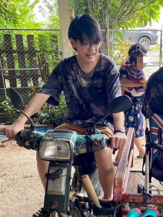deurimdeem's tweet photo. ถ้าวันนี้ไม่เห็นค่า                    กลับมาวันหน้าก็ได้นะ https://t.co/F0keXB6bbr