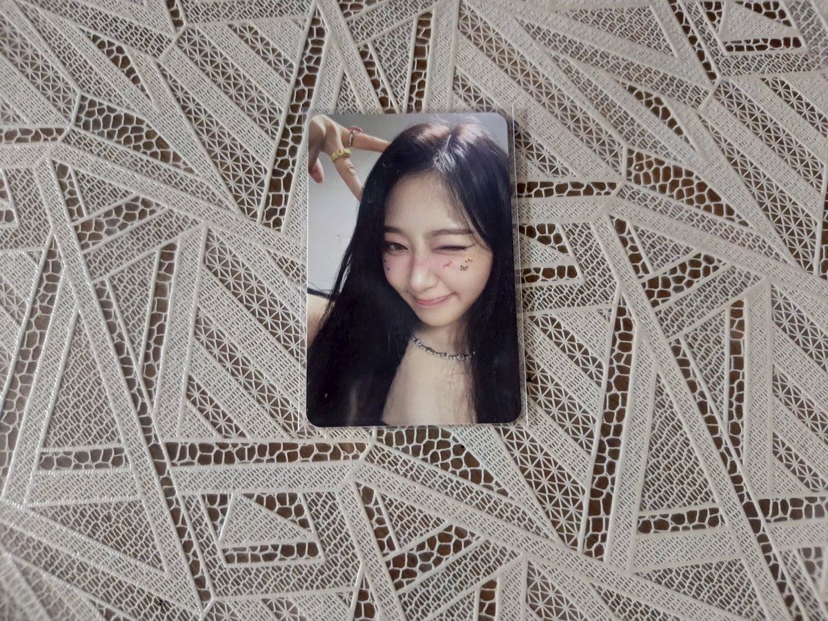 jaesahicartz's tweet photo. 🛒 #jaesahicartz

💌 wts lfb 
!! unsealed aespa armageddon zine ver. -  P200 + pf &amp; sf
(see inclusions)

📦 dop: payo or october 5
📦 via jnt !

reply or dm to claim! https://t.co/5uoDvGo6NR
