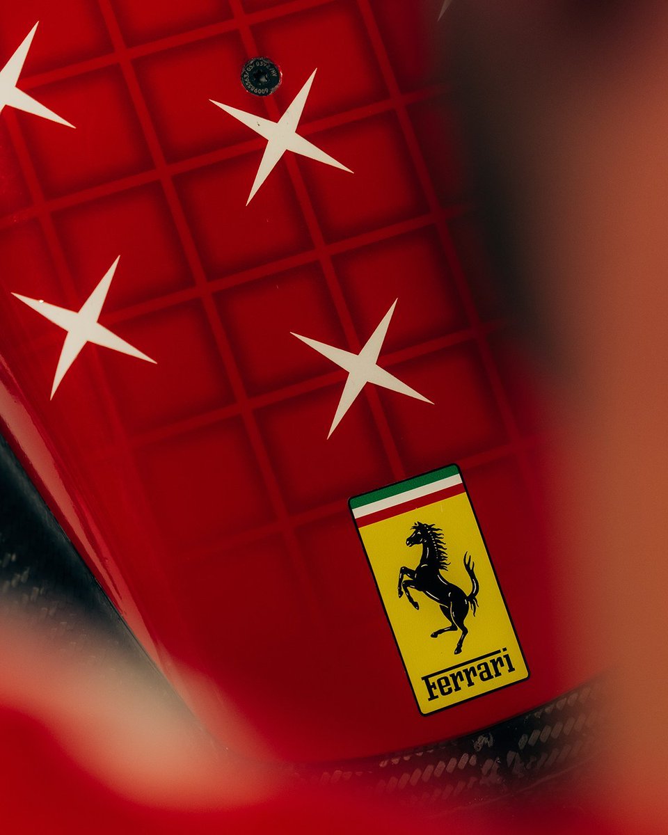 FerrariF1FRA's tweet photo. 🔴 Maria Conti, directrice de la communication de Ferrari, a donné d'autres éléments à certains médias.

- « La position de Ferrari est claire, elle n'a pas changé, et Ferrari a déjà fait ses choix. Nous avons confiance, une confiance totale, en Fred Vasseur et en son équipe, et cela ne changera pas. Nous aimerions éviter que le prochain week-end en Malaisie ne soit consacré uniquement à ce genre de ragots et de spéculations. Le fait est qu’après la course de Baku, dimanche et hier, cette effervescence médiatique n’a cessé de croître. D’habitude, elle tend à s’atténuer. Tout le monde, pas seulement vous, mais aussi les médias italiens du monde entier continue de multiplier les articles sur Fred, et cela n’apporte rien. C’est pourquoi nous avons décidé d’agir ainsi ».

- « Nous n'avons pas l'intention d'alimenter les spéculations ni de commenter les hypothèses émanant de l'extérieur de l'entreprise. Cela ne concerne pas uniquement l’article du Times sur M. Horner, mais il y a eu d’autres spéculations de ce genre en général. »

- « Ferrari a toujours suscité un intérêt extraordinaire, et il est tout à fait naturel que de nombreux professionnels aspirent à en faire partie. Cela reflète la force de ce que Ferrari représente réellement. »

- « La position de Ferrari est claire et ne change pas. John et Benedetto ne sont pas à mes côtés, mais je suis bien sûr en phase avec la direction, et Ferrari a fait ses choix. Nous avons confiance en Fred Vasseur et son équipe. Rien n’a changé, et nous continuons sur cette voie. C’est tout ».

- Lorsqu’on lui a demandé pourquoi Elkann et Vigna ne s’étaient pas exprimés eux-mêmes à cette occasion, Conti a répondu : « Nous ne prévoyions pas d’organiser de conférence téléphonique ni rien de ce genre, car nous avons l’habitude d’avoir beaucoup de communication autour de Ferrari, dans de nombreux domaines différents, et pas seulement au sujet de la Scuderia. Alors pourquoi, à chaque fois qu’il y a une actualité, devrions-nous mettre le président et le PDG devant les caméras ? Je pense que ma présence suffit ».

(https://t.co/1KRGATKySL)