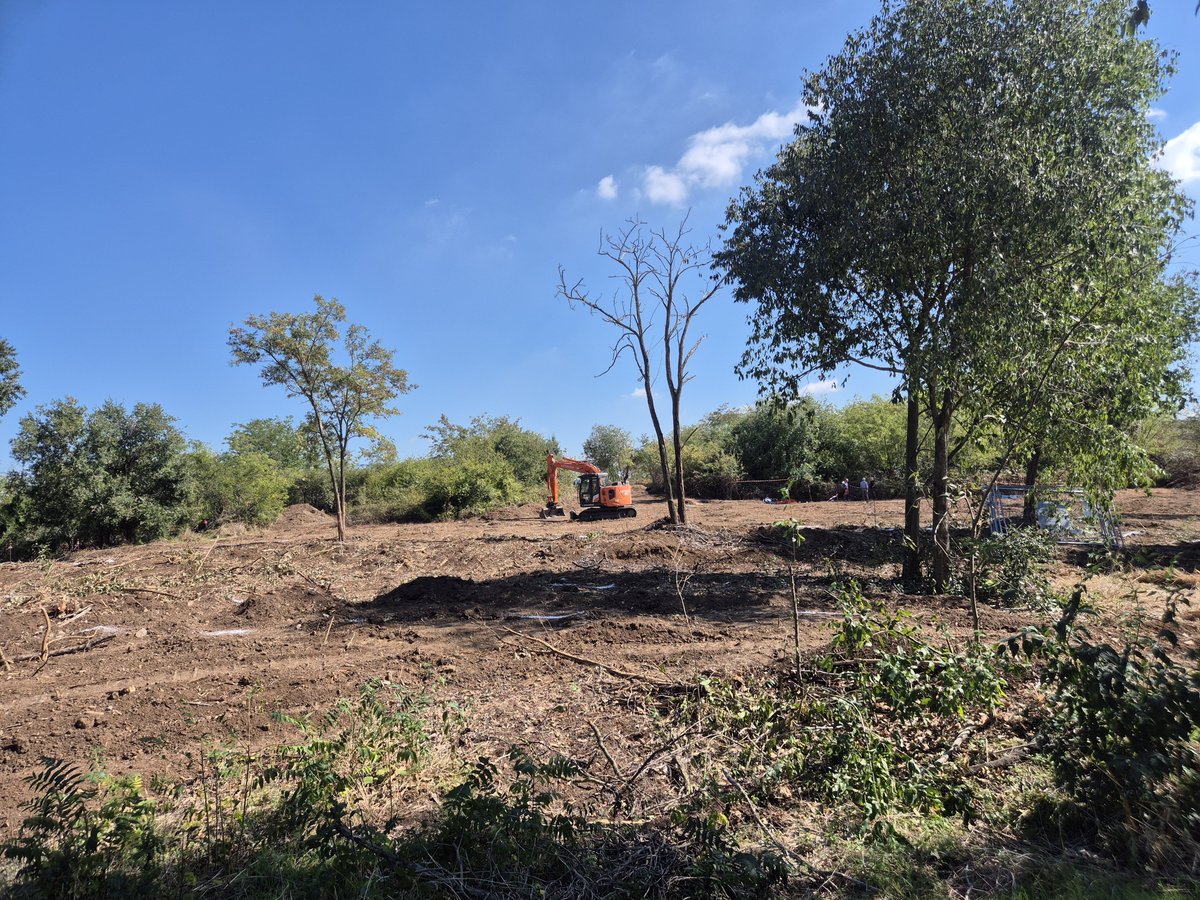 SoloRomaBuona's tweet photo. 🚨ESCLUSIVA @DiFrancescoAle
Scavi archeologici in corso a #Pietralata! Si lavora per riportare alla luce il Castellum Aquae, la famosa cisterna che sarà tutelata e valorizzata inglobandola nello #StadiodellaRoma
@OfficialASRoma #AsRoma https://t.co/mqbhGnOwtS