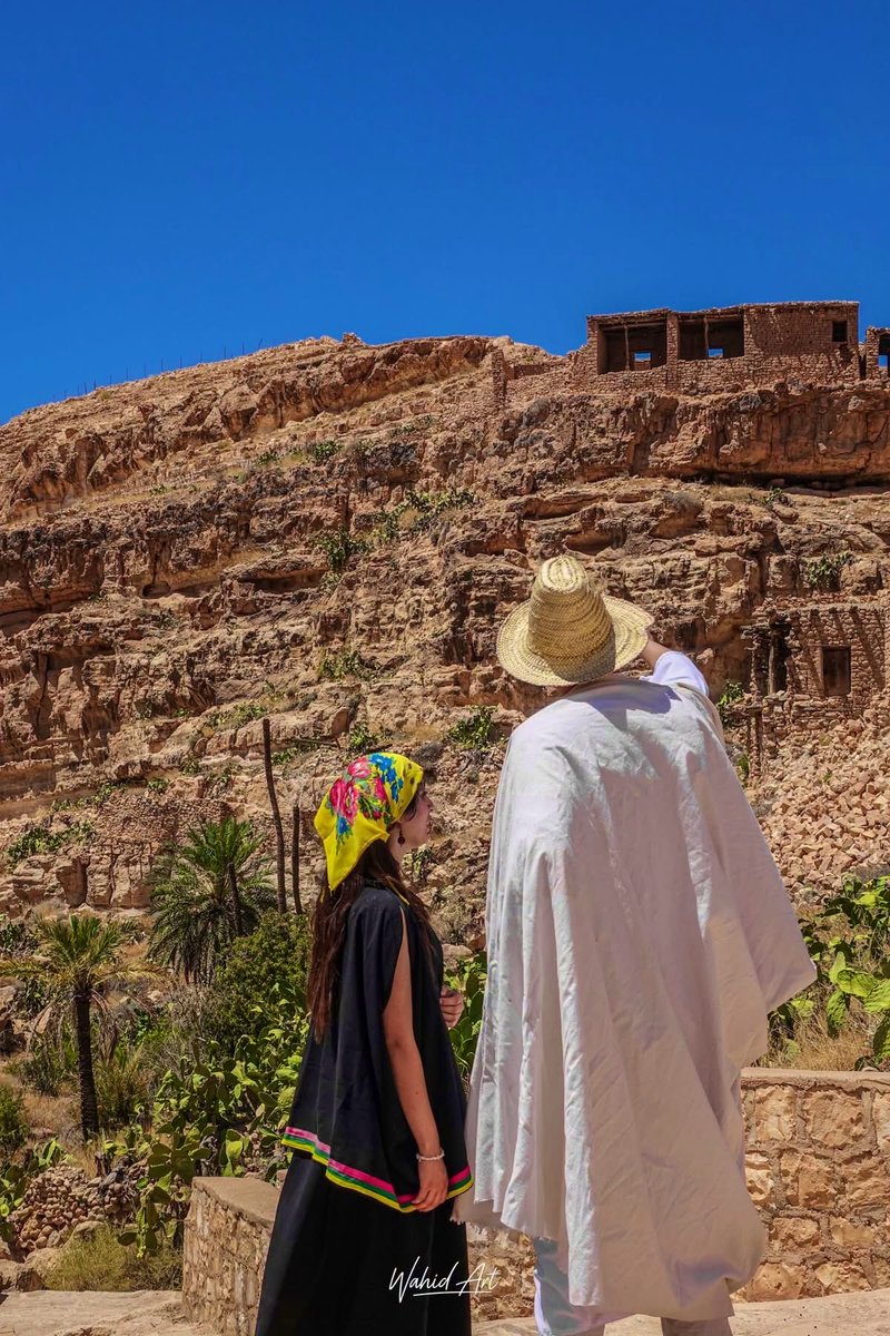 chaouiheritage's tweet photo. Seules les générations changent dans l’Aurès millénaire. 💛 🇩🇿 https://t.co/cI7z6HkSgY