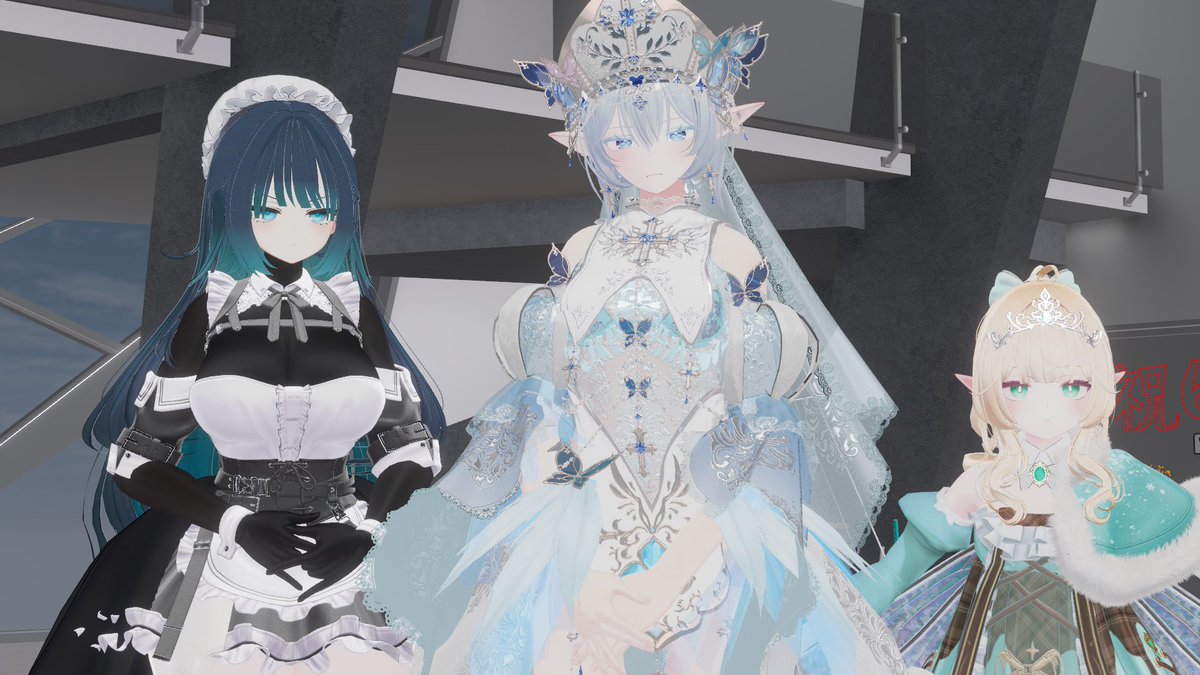 Tomo_Tanuki's tweet photo. タルタルとのツーショ
メイド長と司令官
2人の女皇と挟まるミルティナ
ぱおれさんキィニチと愚者さんタルタルから武器を渡されて、なんか岸田✕ルみたいになってしまった女皇
 #Vワット https://t.co/UVuuFq5oti