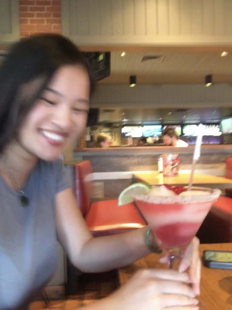 doodoofart0_'s tweet photo. geeked over frozen margs https://t.co/KUKMAlnPeH