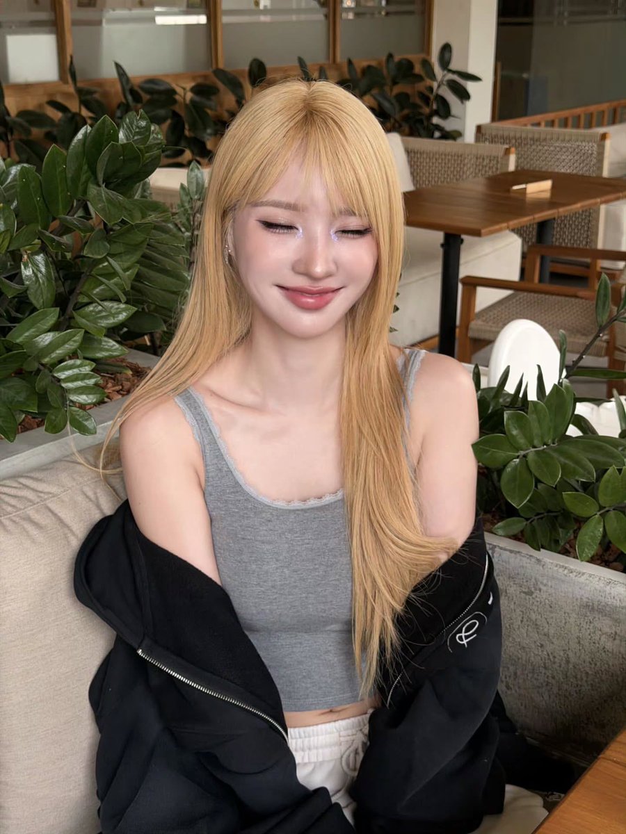JanJingjing_TH's tweet photo. JanJingjing Update  ༘♡📢 (1/3)
IG post : janhae 

มีใจอะยัง (ㅇㅅㅇ )🤍

#JANHAE #JANIVERSE 
🔗 https://t.co/ZNnP3wf7xk https://t.co/aat8Mvfeu1