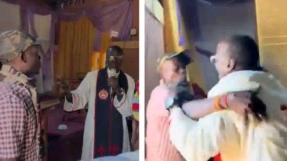 mustardskills's tweet photo. Reverend and Local Chairman fight during church service in Abim. The man of God fights the devil in pulpit. https://t.co/NDjS8FD4Si