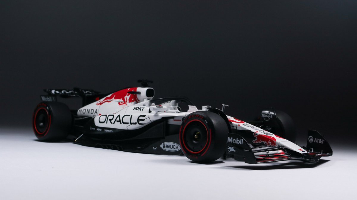 HK_LIFE_'s tweet photo. MAX VERSTAPPEN https://t.co/LdUmCZ6RfB