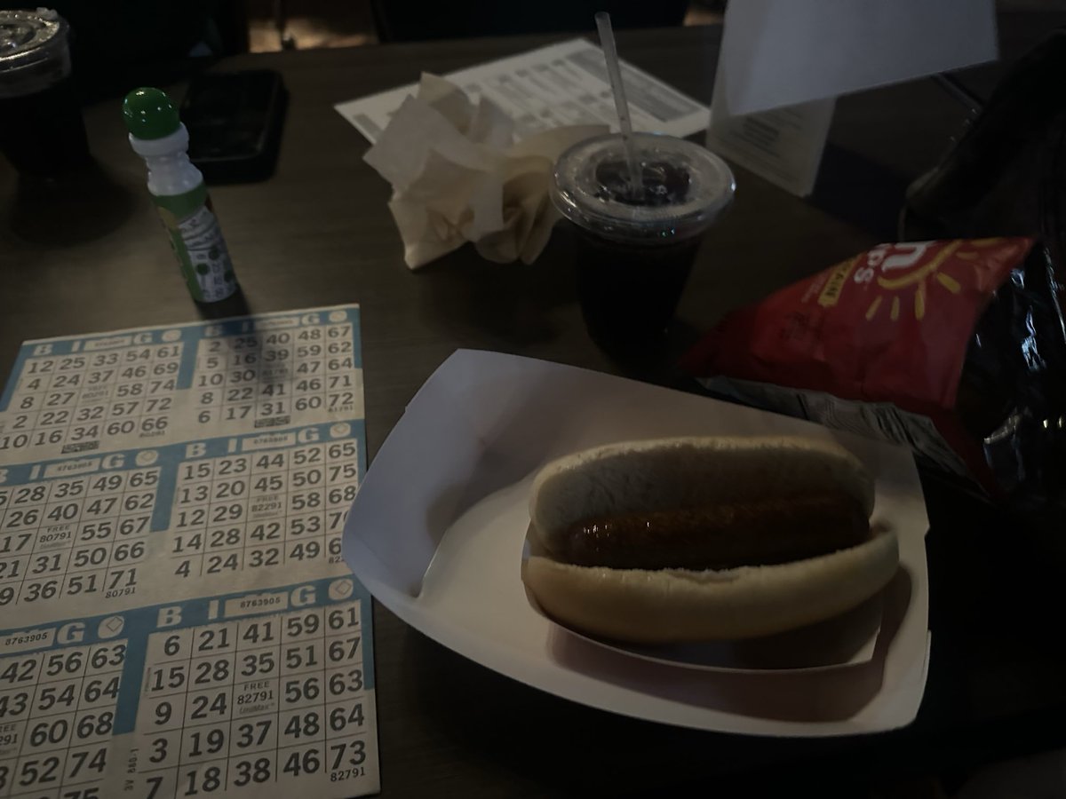 doodoofart0_'s tweet photo. casino glizzy late night bingo https://t.co/peZ4pOY0ZL