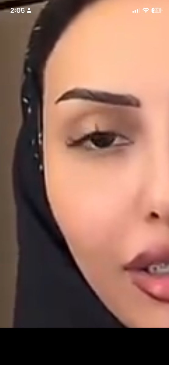 envy2self's tweet photo. طبعا هذي الي ضد هاشتاق #٢٠٣٠_بلا_نقاب 
١- اكستنشن رموش
٢-وشوم كثييره
٣-تبرج
٤-إظهار الشعر
٥-جل ووصل اضافر ومناكير وزينه لا نهائية
هذي زنديقه ولا وش https://t.co/RCyi2ujIXQ