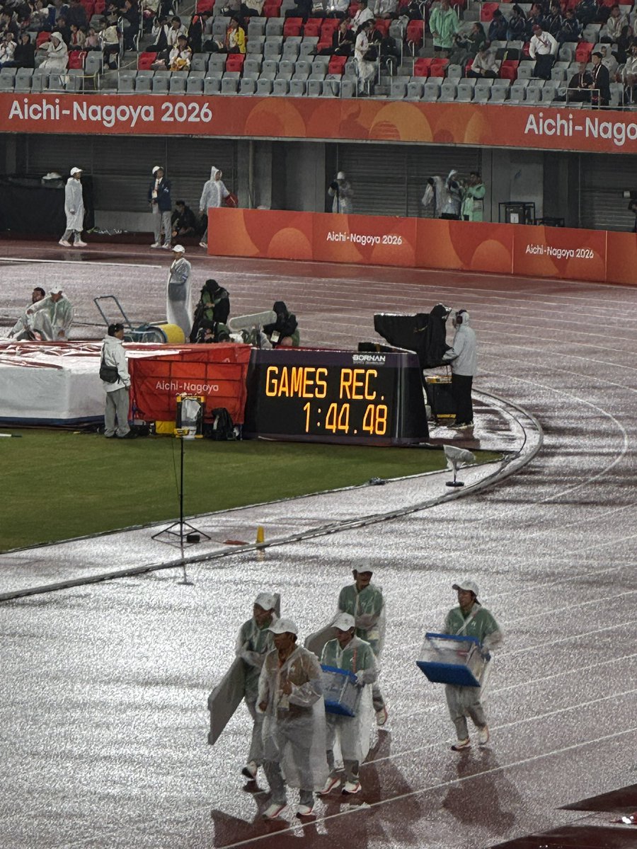 tamujo0402's tweet photo. 男子800m決勝
落合晃選手1.44.48で優勝🥇🏆
アジア大会新記録ーーーーー🤩🤩🤩🤩
1周目から前出て、そこから先頭を譲らず勝利！！！
いやーー、まじで強すぎた🥹✨
#アジア大会 https://t.co/EWfynmL3aU