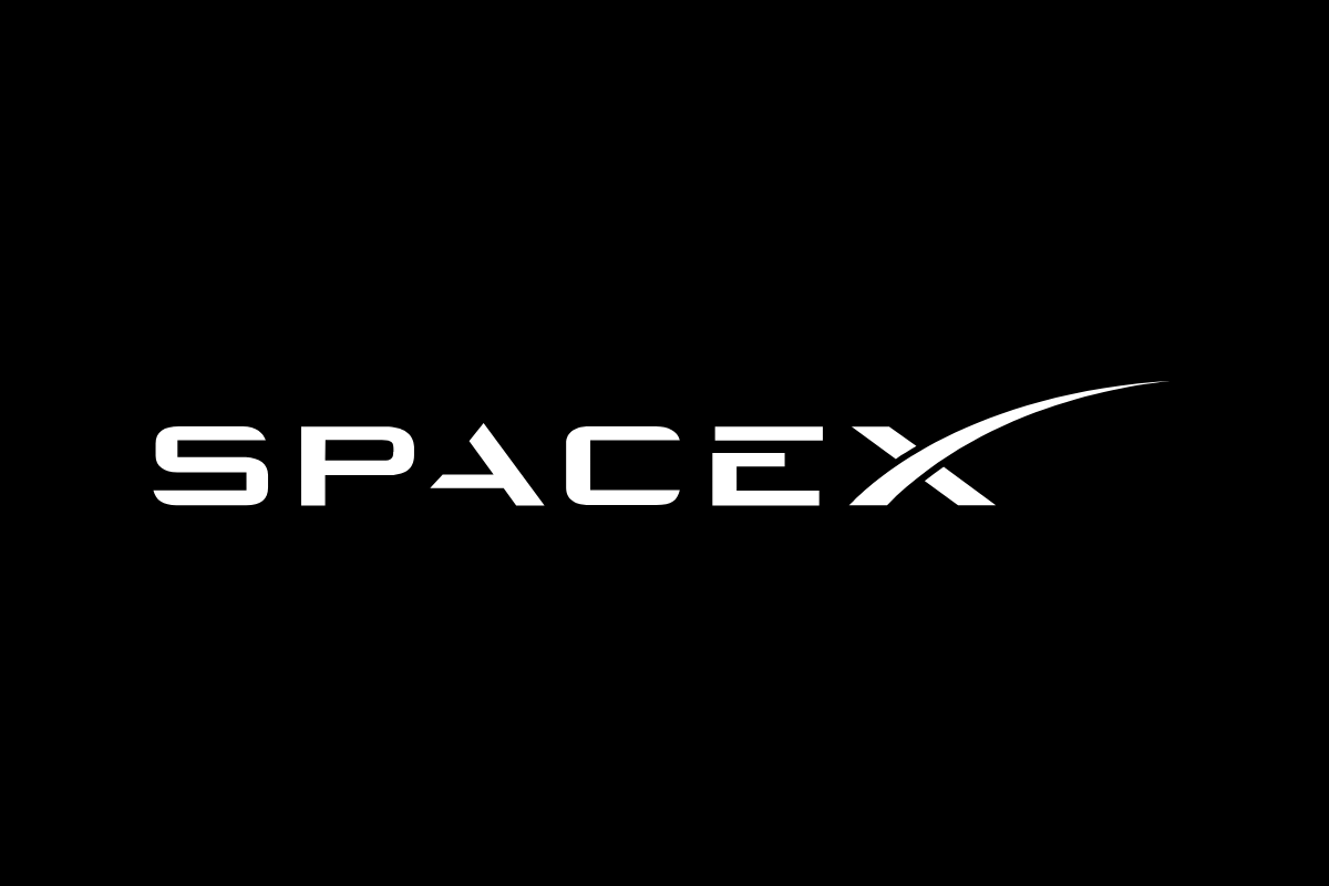 StockSavvyShay's tweet photo. TD Cowen initiated $SPCX at Buy with a $200 PT saying AI compute leasing will be its “fastest growing revenue stream” as $GOOGL & Anthropic demand ramps.

The firm expects AI compute to become majority of revenue by 2027 which is wild because SpaceX could become an AI compute company before market fully values Starlink and Starship.