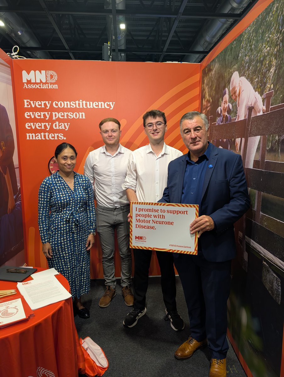 mndcampaigns's tweet photo. Look who dropped by our stand at Labour conference! 👋 Thank you to @IanByrneMP, chair of our All-Party Parliamentary Group on MND, for your ongoing support for people with MND. https://t.co/pbKdmLzGye