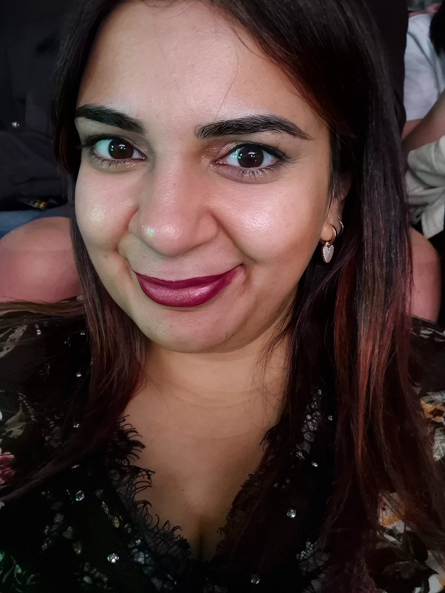 hades_kitty's tweet photo. I cant believe I witnessed Big Bang on stage 🥰🥳😭  20 year anniversary 

#BIGBANGLONDON https://t.co/Y4zLozCHRu