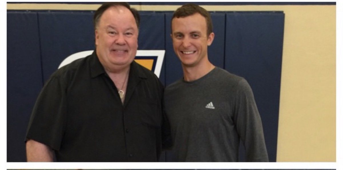 CoachMattMcCall's tweet photo. RIP to an absolute legend….and a huge @GoMocs fan. https://t.co/XQHINDOmLt