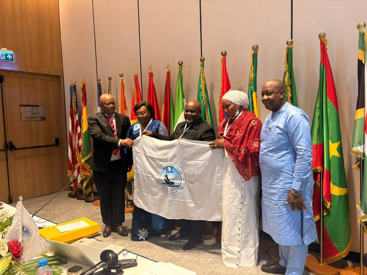 maritimafrica's tweet photo. Le #Liberia accueillera la 17e réunion du Comité de #Contrôle des #Navires par l’État du #Port du #Mémorandum d’Abuja et la 4e réunion du Bureau des ministres et commissaires chargés des affaires #maritimes

https://t.co/kFW2rzkKuZ

#actualités #afrique #maritimafrica #sécurité https://t.co/Re7yq4UjdP
