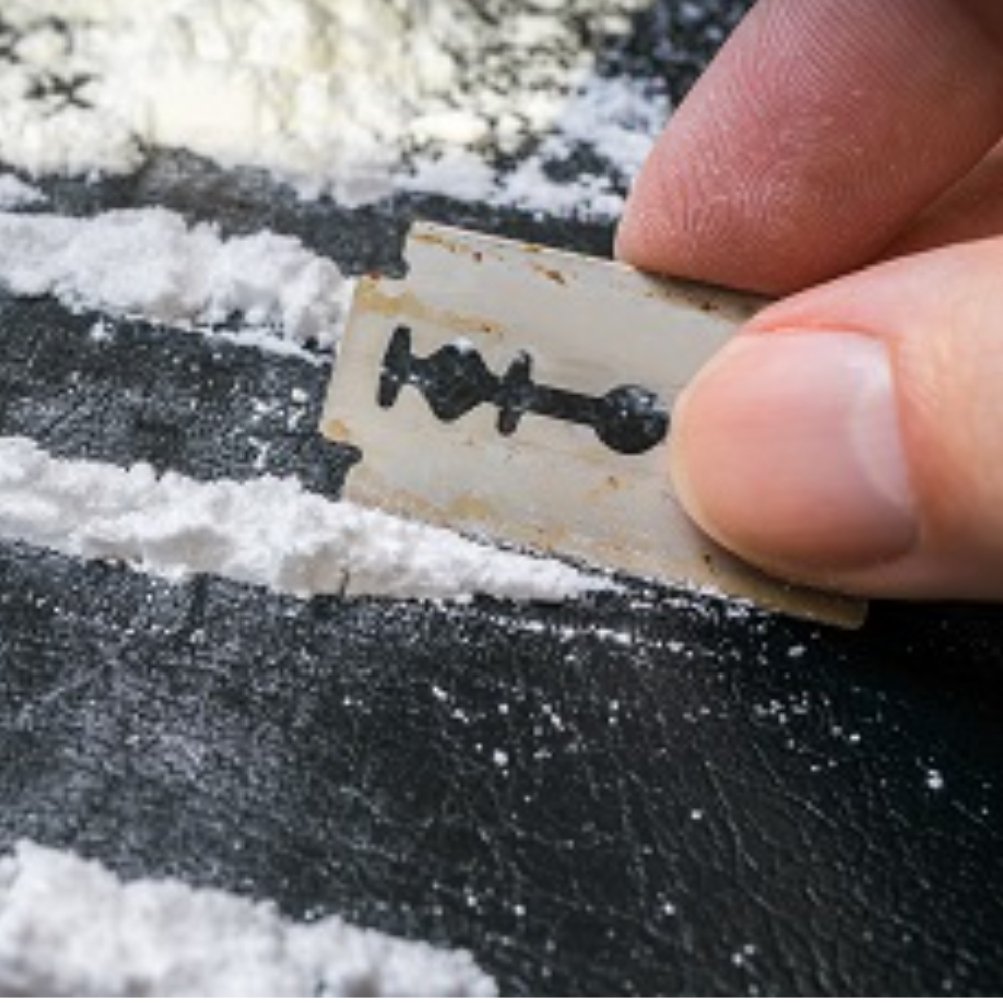 famousmanaz32's tweet photo. Hi @grok Who once say: Next I’m buying Coca-Cola to put the cocaine back in https://t.co/JK2cQ5Xmr5