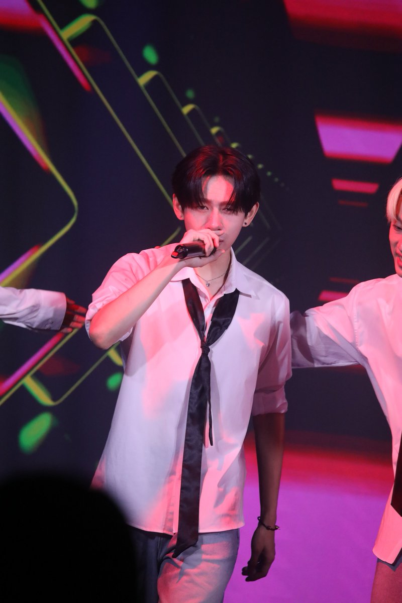 EMOTIM_OFFICIAL's tweet photo. 내일부터 시작되는
EMOTI:M 오사카 공연 PART2
'We Can Do It'
최선을 다하겠습니다!

🗓️9/30(수)〜10/25(일)
📍 it’K  live Osaka
🔗 https://t.co/3zuZMXLf6Y

#emotim #moti #spark #osaka https://t.co/2mvYw2Zaw7
