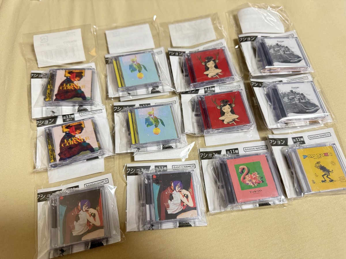13ump_ray's tweet photo. 米津さんのミニCDコレクション二次分届いた🫶
ダブってるやつの交換探すかなぁ https://t.co/s7q42iU5Q0