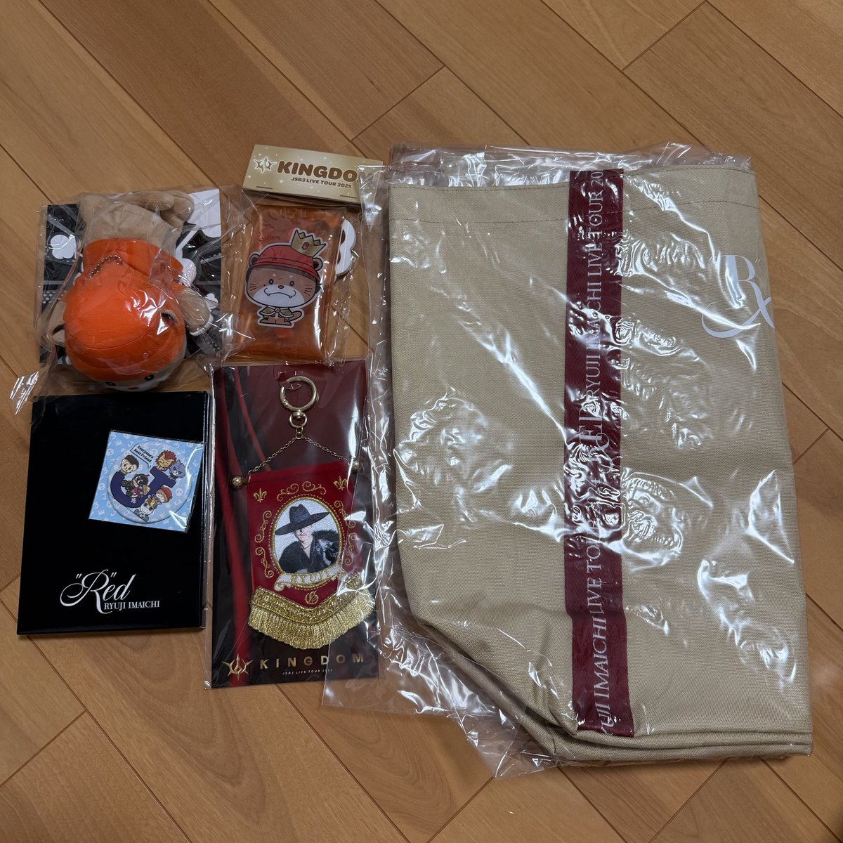 _i2_y6's tweet photo. LDH DAY HAPPY BAG 福袋

譲 ➪ 画像のもの

求 ➪ THE RAMPAGE MA55IVE （EXILE）
（個別は山本彰吾、神谷健太）
グループ関係なくても物によっては◎

画像付きでリプお願いします☻︎ https://t.co/h8CgSGNdLy