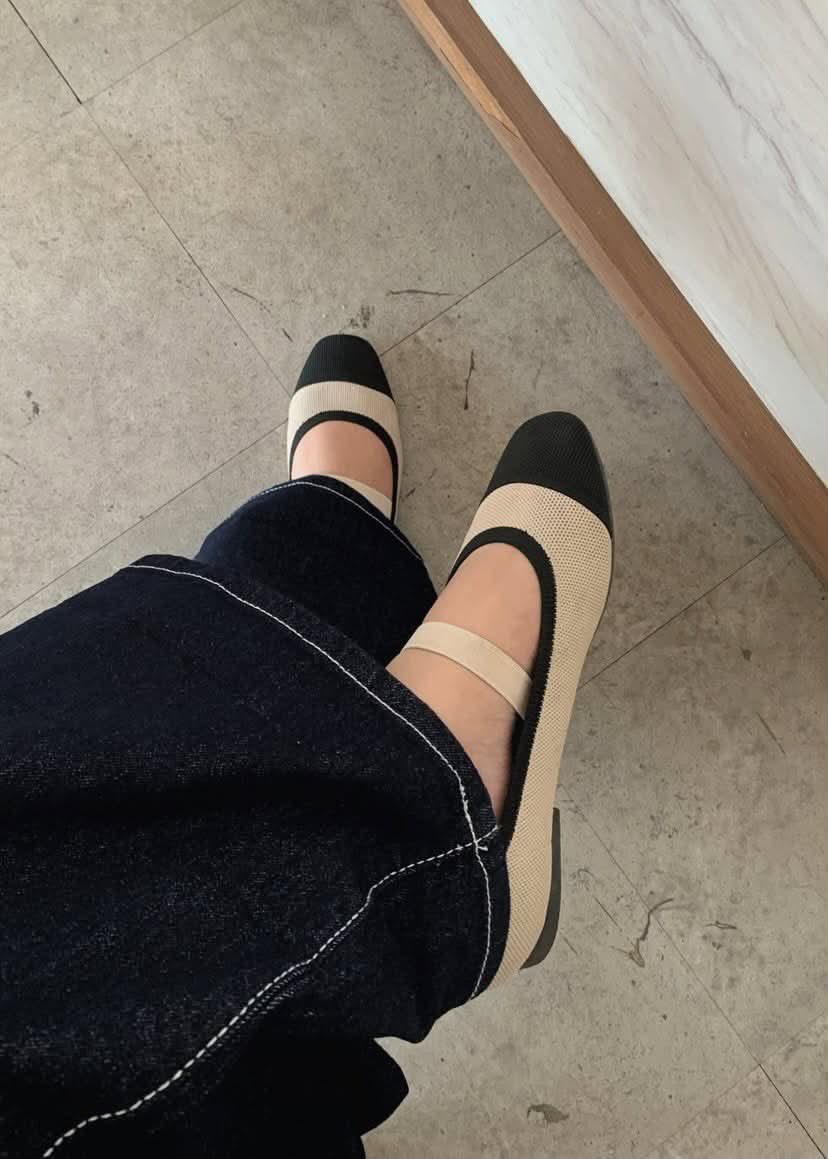 hpdjzz_'s tweet photo. Flatshoes Vi*aia itu ada versi BPJS nya guys~
dari look nya se mirip itu dan gak kalah nyaman juga sama brand aslinya😍👌 https://t.co/ygWwEi5TYL