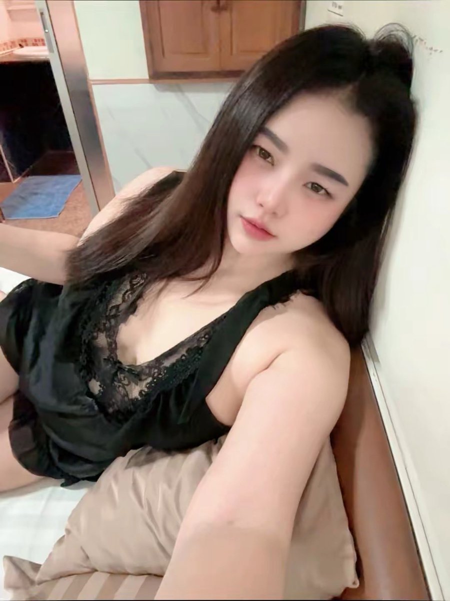 BridgetSchnfnb's tweet photo. 🤍ผิวใสฉ่ำวาว สวยดูเลอค่า💫 ไอเทมลับที่บิวตี้บล็อกเกอร์เกาหลีโหวตให้เป็นอันดับ 1!"ของ ครีมกันแดดเนื้อซูเฟล่ บางเบา คุมมันนาน🌞
✅✅✅🥰🎂🍎🍎🚗❤️
ช่วงนี้พึ่งเริ่มงานใหม่ยังปรับตัวไม่ได้ เนื่องจากต้องตื่นเช้ามาก 🤣 ✅นวดตลาดไท
#ตลาดไท #นวนคร #พยอม #รังสิต 
🆔 amm_1200 https://t.co/KwKBVJWNrG