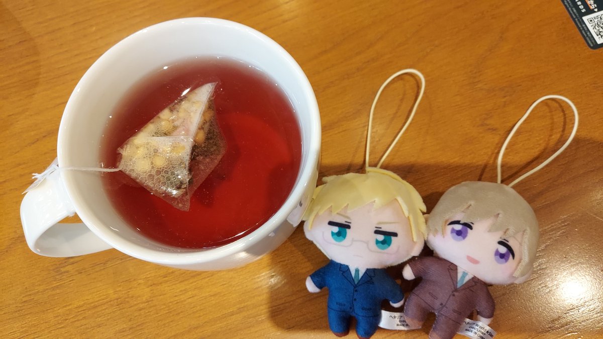 sverige_ash's tweet photo. スーさんとフィンを引き当てるこの運命力
2人的にはベリーティーかなと思ったけどよく考えたらコーヒーの方が合ってたかも https://t.co/y4696VgAn7