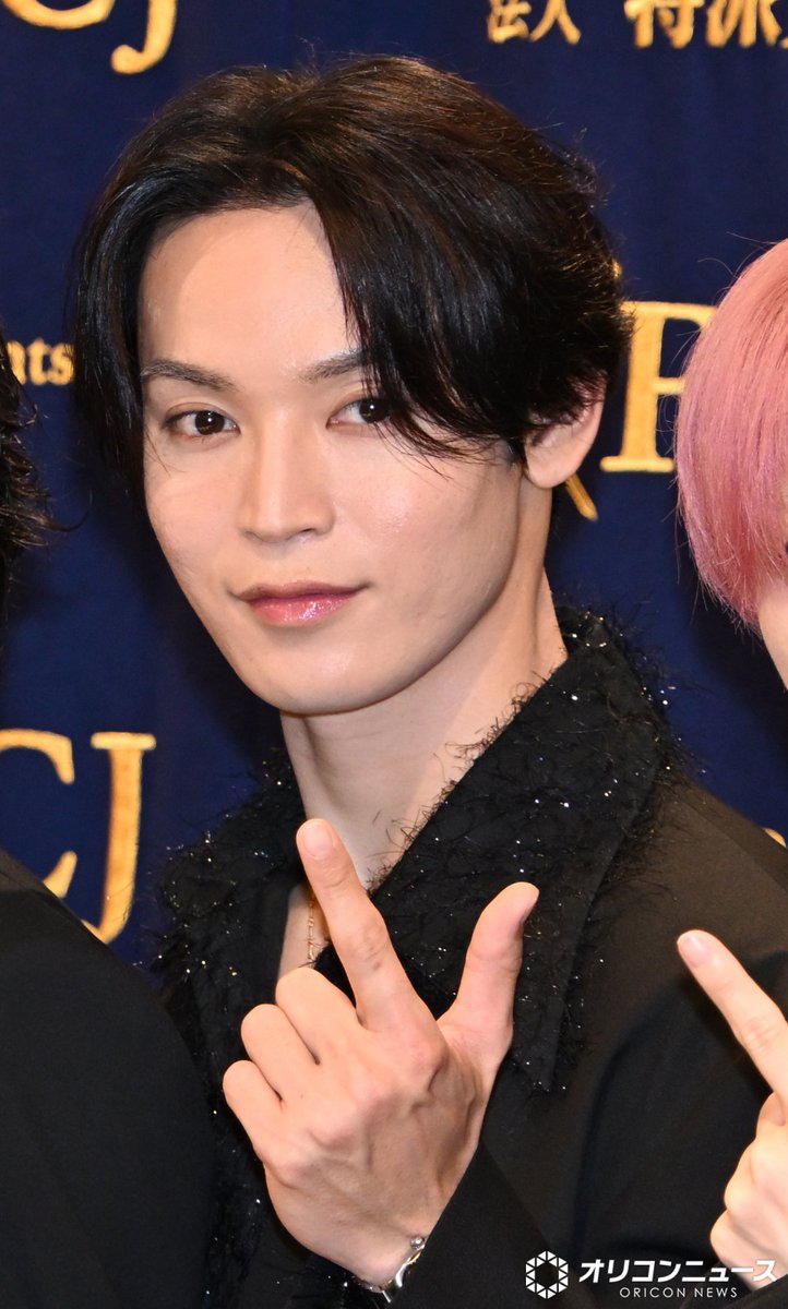 oricon's tweet photo. 與那城奨、J-POPでもK-POPでもないJO1らしさを
全米デビューで「僕たちがJO1である所以を証明する」
https://t.co/tjSJrknDb6

JO1『全米デビュー出発式』🗽 https://t.co/I3n4a0xfAt