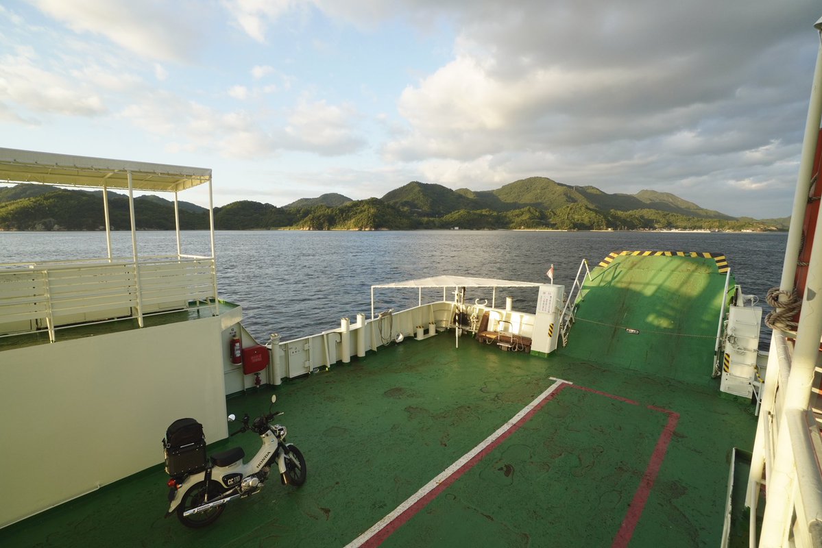 Arakakei09's tweet photo. 久しぶりにカブでロンツーしたけど、カブのおかげで瀬戸内成分を存分に浴びれてめちゃくちゃ楽しかったでやんす🌊
気が向いたら他の写真もちまちま載せていきます
 #バイクのある風景 https://t.co/6wsj9Gt2X8