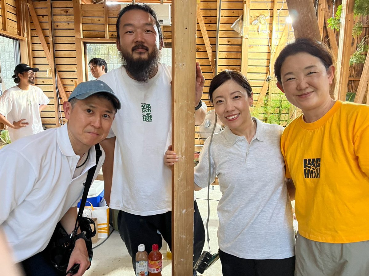 ikedashichou24's tweet photo. 本市、東山地域で長年、植木生産を基盤に植物の生産から造園、施工、メンテナンスまで一貫して手がけられ、本市の健康寿命延伸プログラムでもご尽力いただいている緑向ガーデンさん。その緑向ガーデンさんの新拠点の構想が進みつつあるということで谷向さんにご案内いただきました。(1/3) https://t.co/7IKZfc36lK