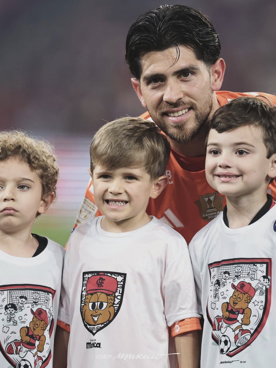 soidolosoficial's tweet photo. O Jeremias chegou ao @flamengo em uma coleção que une duas grandes paixões brasileiras: o futebol e a Turma da Mônica! ❤️🖤

Uma homenagem aos 90 anos de Mauricio de Sousa, com produtos que já estão conquistando a torcida!!

🛒 Produtos disponíveis: https://t.co/UizRZ23Muk https://t.co/jyOHDDj3rX