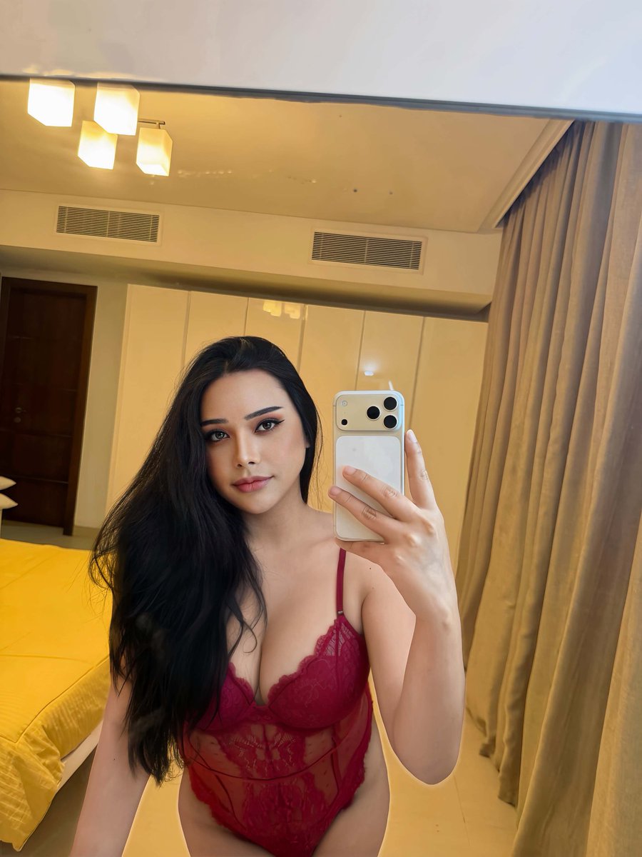TiaraLillev0k's tweet photo. #ladyboy_bahrain 
#ladyboy_Juffair 
#ladyboy_manama https://t.co/ypipPxIUTZ