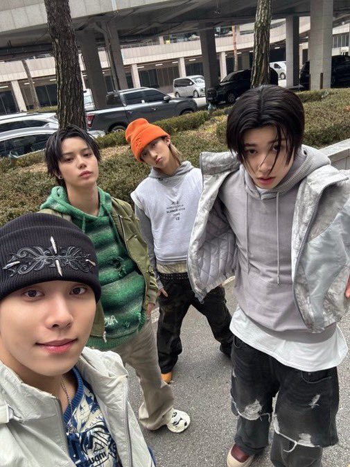 r_yulkim's tweet photo. A little moment caught somewhere between schedules, cameras, and the city. Just us, taking a breath, enjoying the day. Still riding the energy of SAUCIN’ and everything that’s been happening around us. https://t.co/Kn2zf8IbnK