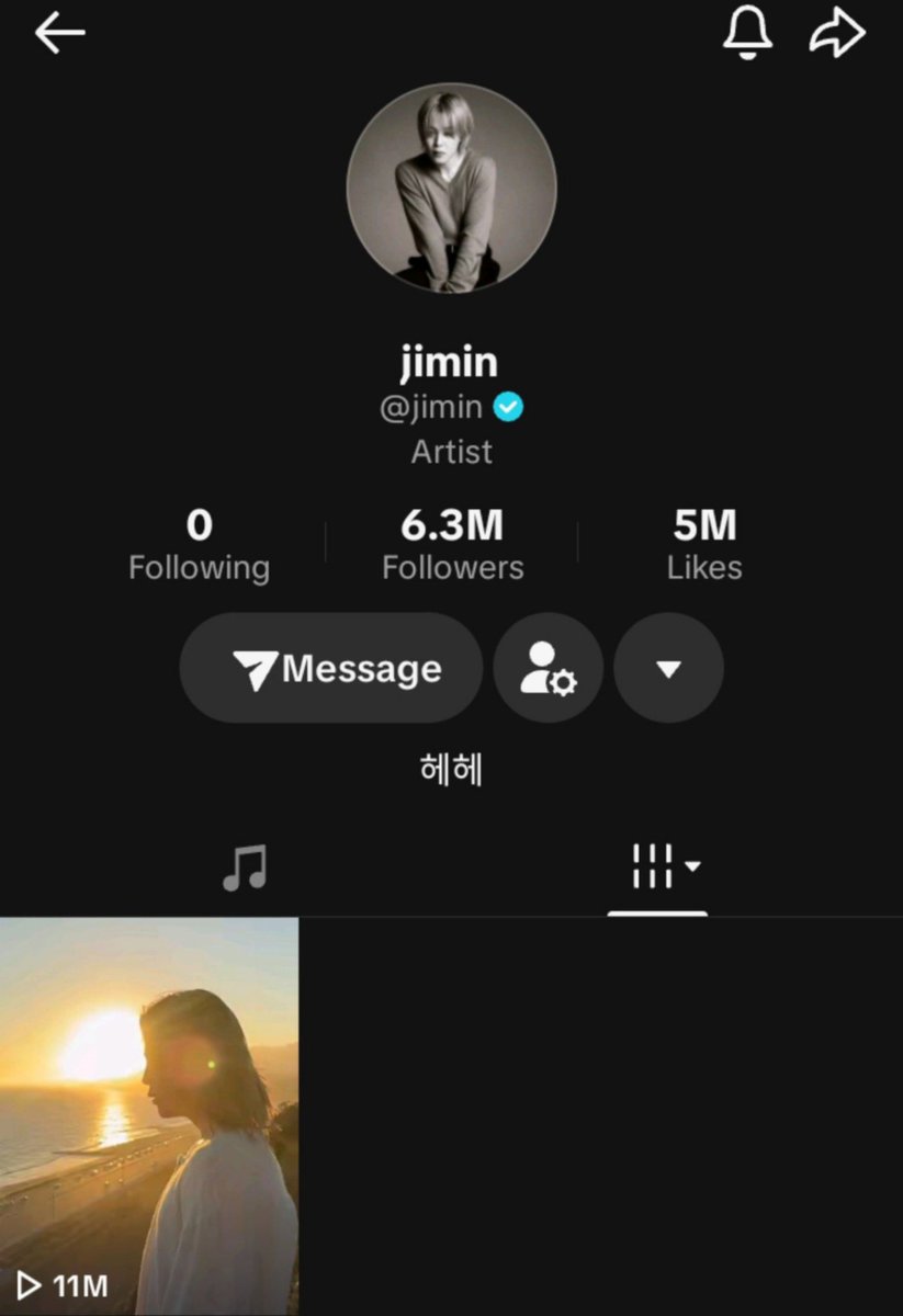 FuriousTrusted's tweet photo. 🚨 JIMIN HITS A NEW TIKTOK MILESTONE!

Jimin has officially surpassed 6 million followers on TikTok, gaining over 1 million new followers since uploading his very first video. 📈💜

And the numbers are still climbing! 👑
#JIMIN #BTS #JiminTikTok #ParkJimin #BTS https://t.co/ScmeswB6Ol