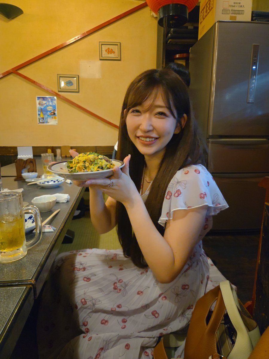 zxbfq's tweet photo. 日曜日のプロアマ打ち上げ
可愛い成海さん
また沖縄でお待ちしております🌺 https://t.co/nKeyOlazEO
