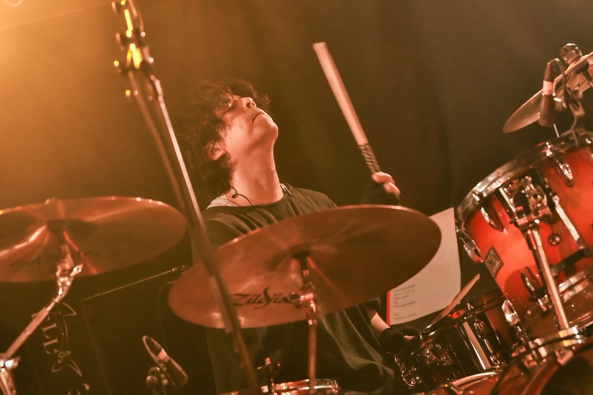 unste_x's tweet photo. 10/10(土)ワンマンライブまで
あと11日
始動の地、新横浜LiT にてツアーファイナル！

本日はサポートメンバーのアー写も添えて✨

ご予約  
TiGET→ https://t.co/oxWMWAXRL5
お取り置き→ https://t.co/l0gRZnO5AQ

#アンステラ https://t.co/oCHbBQ5Kf3