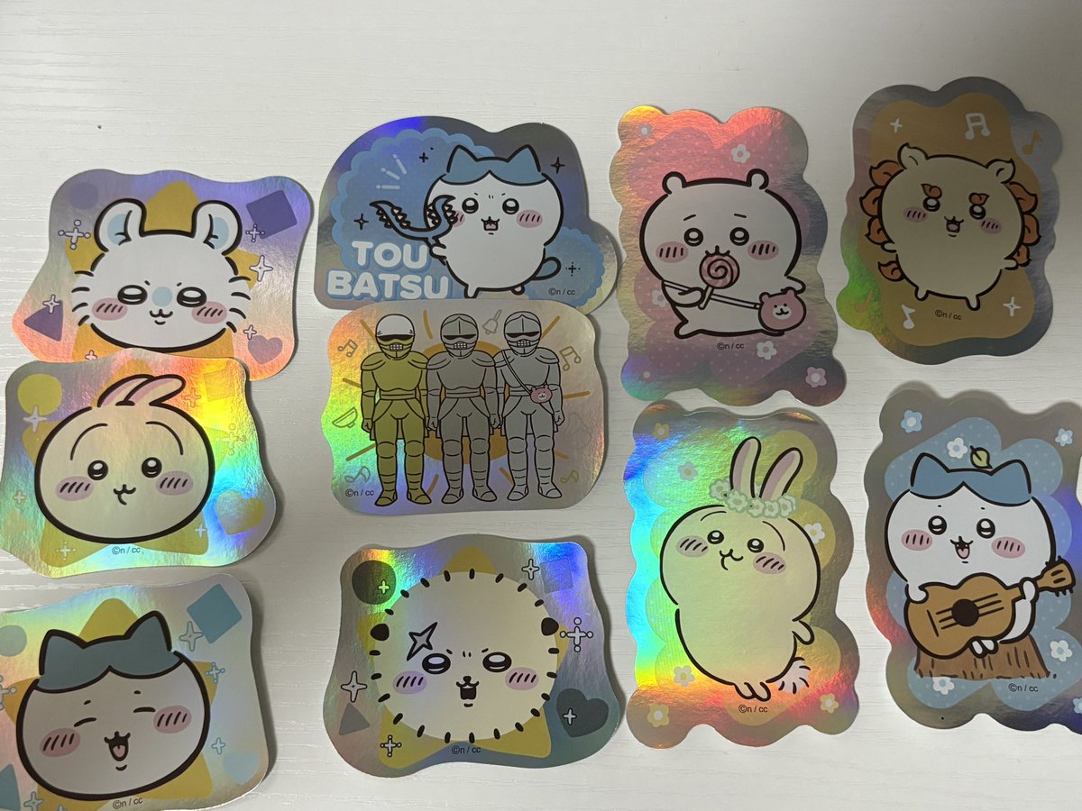 08tg__'s tweet photo. ちいかわ　キャラカットステッカー　交換

【譲】画像①
ちいかわ　ハチワレ　うさぎ　シーサー　モモンガ　鎧さん

【求】画像②
同種あのこ(全身) or 全員集合
異種あのこ

まとめてだと嬉しいですが1:1◎
郵送📮
検索からでもお気軽にお声掛けください https://t.co/40qOxvico8