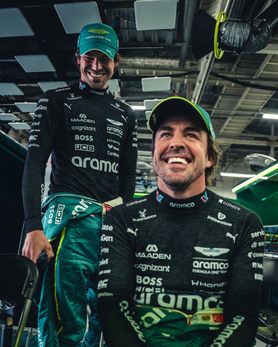 TSlafer's tweet photo. La noticia del año: Fernando Alonso correrá con Aston Martin en F1 2027. https://t.co/oMb37xGHo4