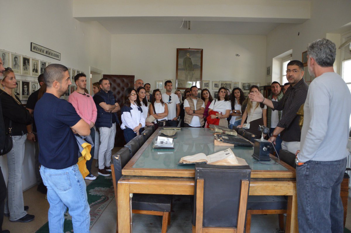 aygiad's tweet photo. AYGİAD üyeleri, Nazilli Sümer Kampüs Koordinatörü Prof. Dr. Mustafa Özçağ’ın anlatımıyla, Türkiye’nin devlet eliyle kurulan ilk basma fabrikası olan tarihi Sümerbank Nazilli Basma Sanayi Müessesesi’nin arazisi üzerinde yer alan ADÜ Nazilli Sümer Kampüsünü ziyaret etti. https://t.co/hrm2TLO1tR