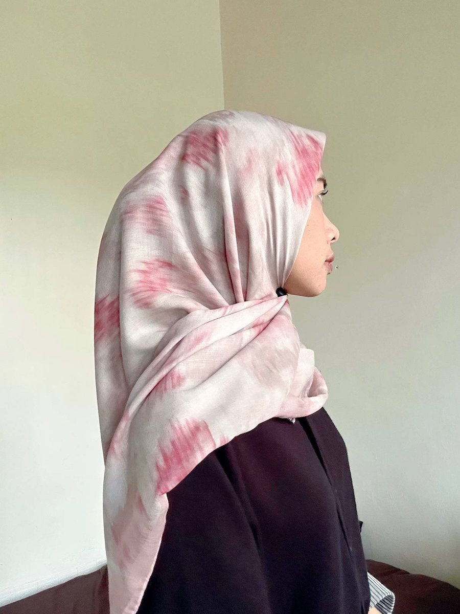 rainyychaa's tweet photo. ASLI NEMU PASHMINA yang modelnya secakep ini cuma 50RB-AN!! 😭🫶 https://t.co/jgRyfLV58f