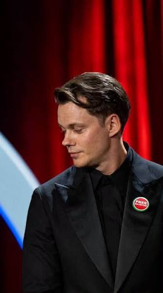 _xwithrere's tweet photo. Swedish actor Bill Skarsgård wearing a Free Palestine pin at San Sebastián 2026 Final Ceremony 🇵🇸🍉✌🏻 https://t.co/jGSQhm22WC