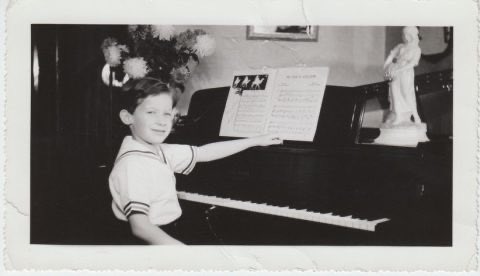StevenIsserlis's tweet photo. Alas, Glenn Gould d otd 1982, age 50. What a mind! Quite genuinely different:
“In the best of all possible worlds, art would be unnecessary. Its offer of restorative, placative therapy would go begging a patient….The audience would be the artist and their life would be art.” https://t.co/PnbauVGMvk