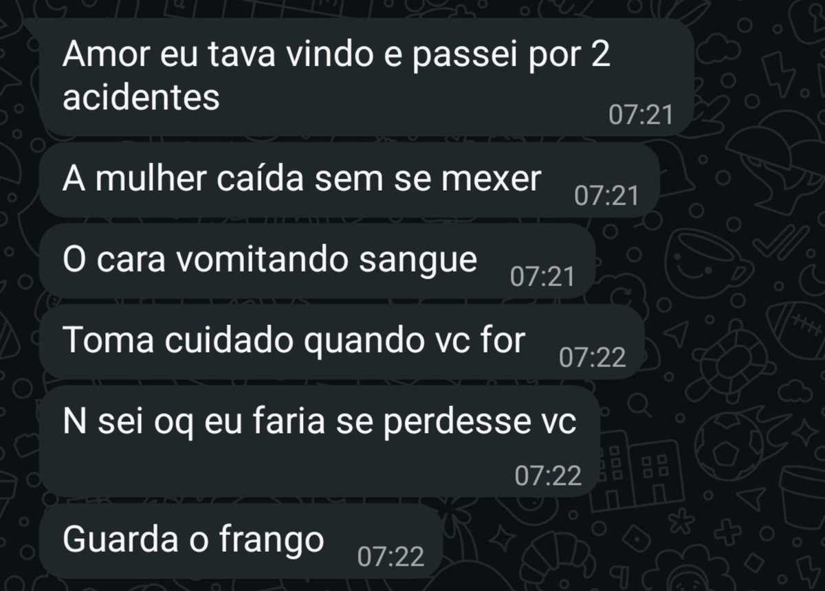 acerolavv's tweet photo. guarda o frango https://t.co/M7dQ5indoR