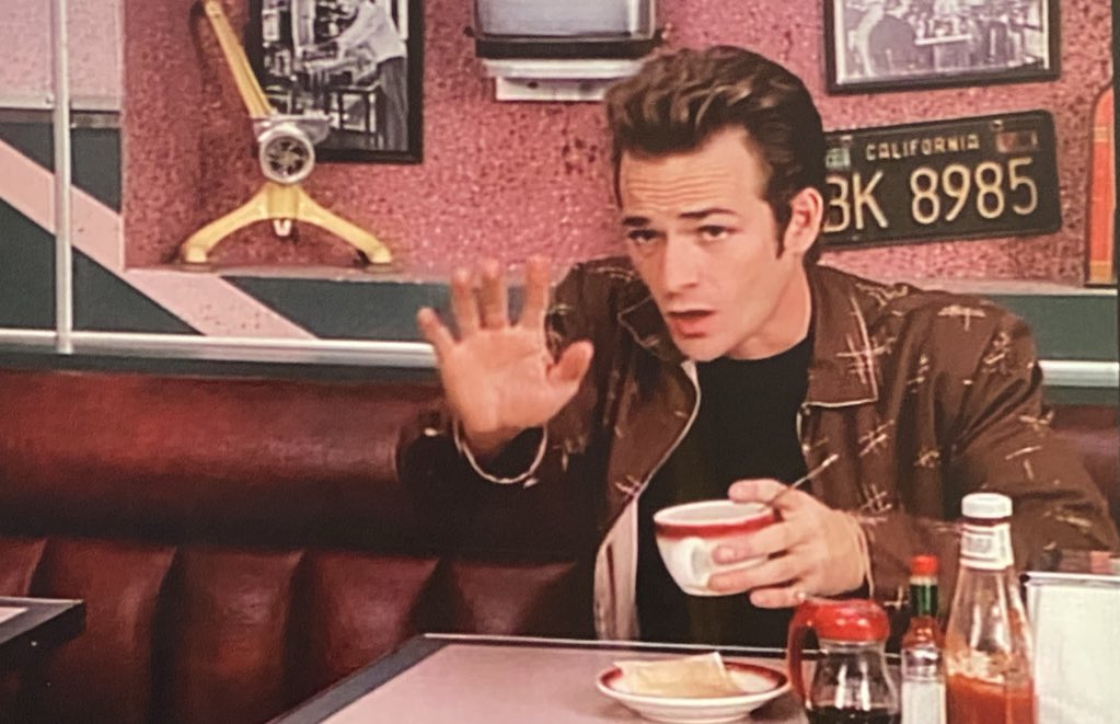 rewatching90210's tweet photo. Today is National Coffee Day and they drank a lot of it on this show https://t.co/De1lmO08wA