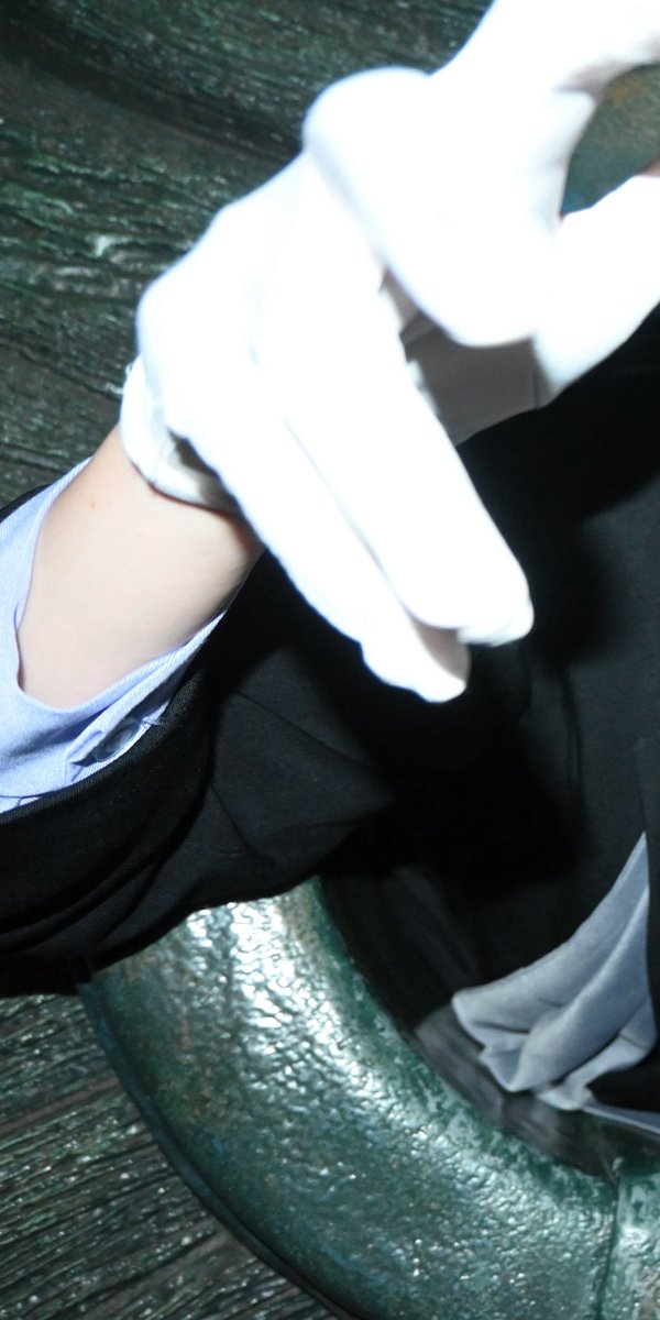 r_haned's tweet photo. このお代は高くつきますよ？……なんて冗談です。

#Dハロ仮装2026 
#Dハロツイステ https://t.co/b9nWWLc3sG