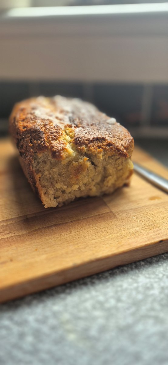 DottyWallace's tweet photo. Tuesday baking because im a basic bitch and bake off it back 😁 #thegreatbritishbakeoff #banana #scones #baking #tuesdaybakes https://t.co/ubaKsMmmks